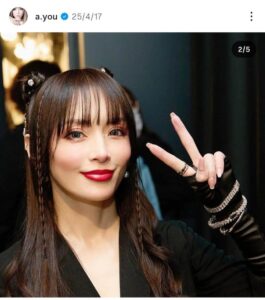 浜崎あゆみ、Tシャツ×超ミニスカ姿「激カワ」香港ライブ　ファンの熱烈歓迎にも笑顔でサイン(J-CASTニュース)